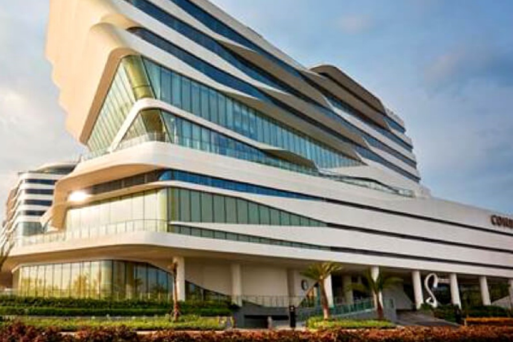 Конрад Манила